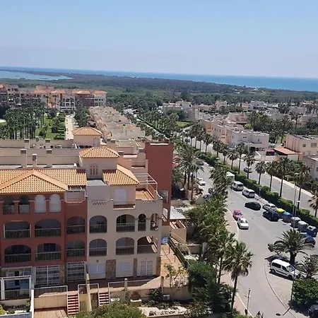 Lovley 2 Bed With A Sea View ! Apartment *