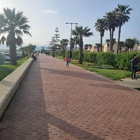 Apartment Lovley 2 Bed With A Sea View ! *