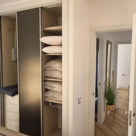 Lovley 2 Bed With A Sea View ! Апартаменты Альмеримар